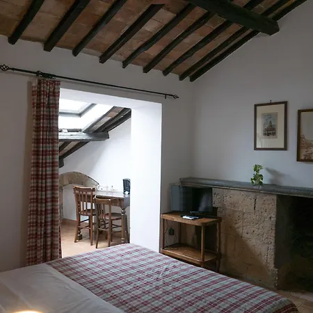 Πανσιόν La Soffitta E La Torre