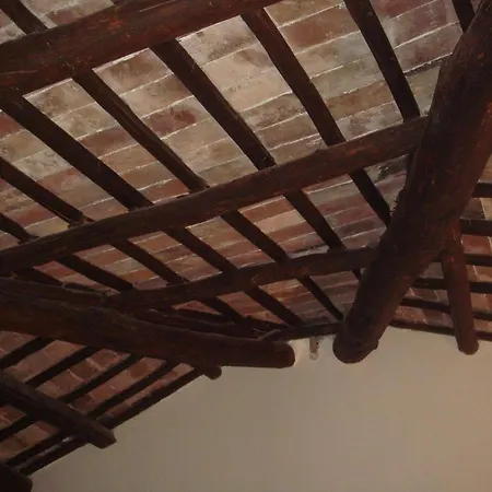 Πανσιόν La Soffitta E La Torre