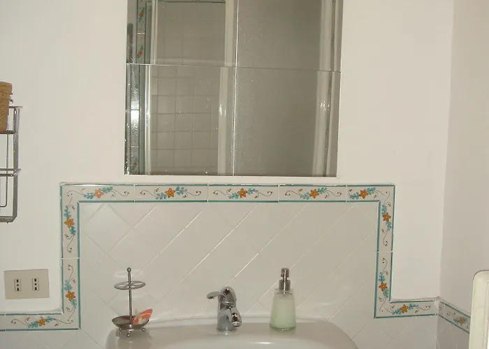 ゲストハウス La Soffitta E La Torre 3*