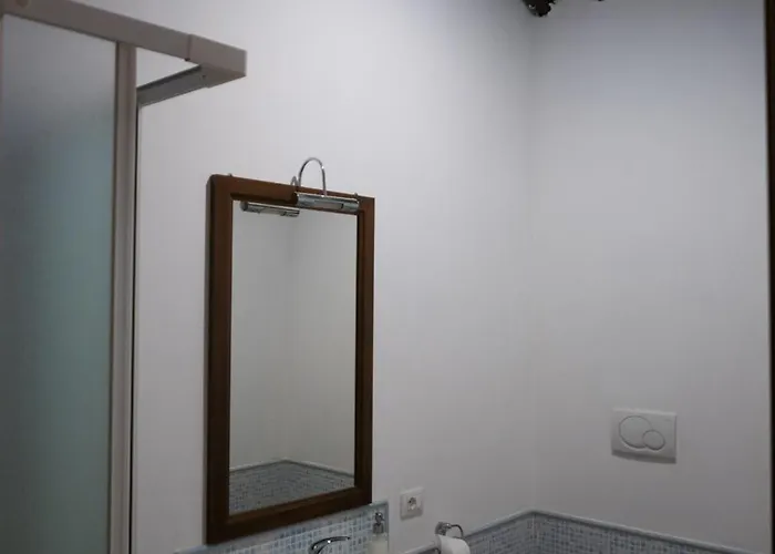 ゲストハウス La Soffitta E La Torre